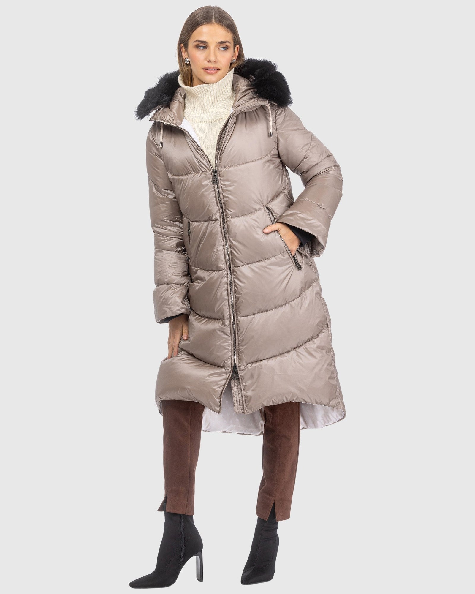 Après-Ski Jacket With Detachable Toscana Lamb Hood Trim | Stone/Black (V6)