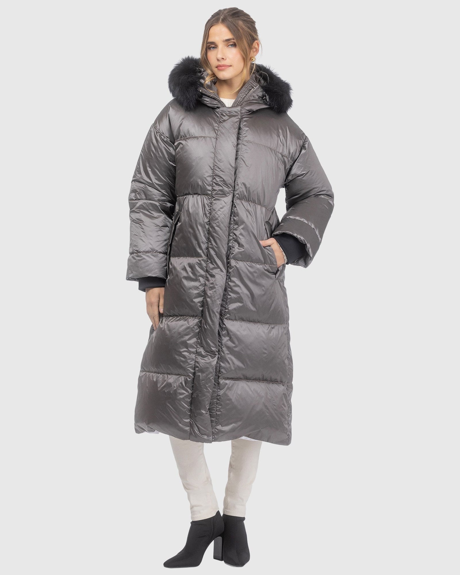 Après-Ski Jacket With Detachable Toscana Lamb Hood Trim | Greige/Black (V11)
