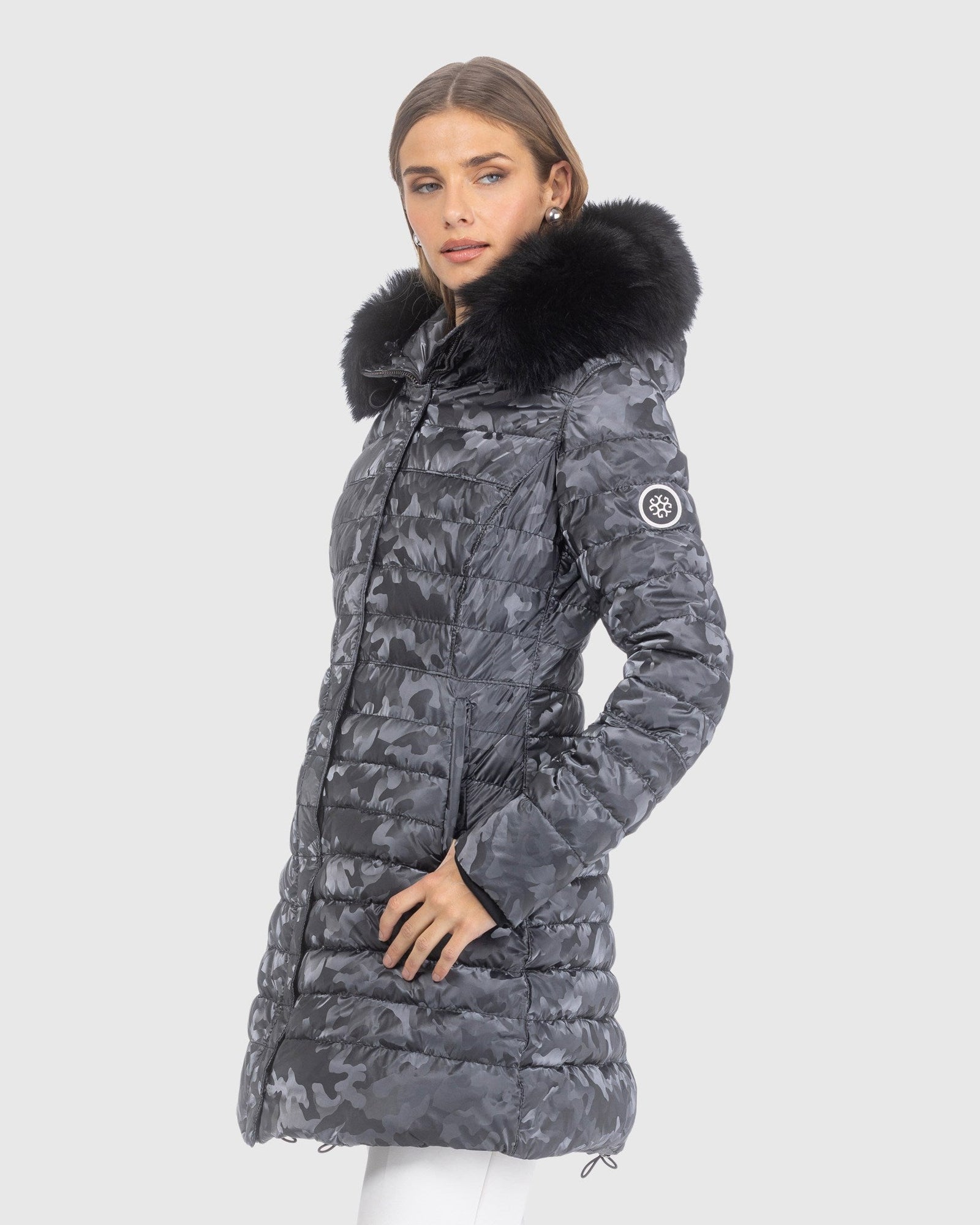 Après-Ski Jacket With Detachable Toscana Lamb Hood Trim | Gray Camo/Black (V1)