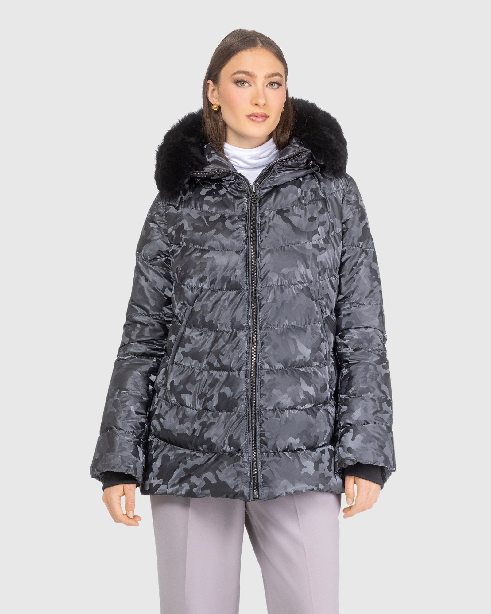 Après-Ski Jacket With Detachable Toscana Lamb Hood Trim | Gray Camo/Black (V4)