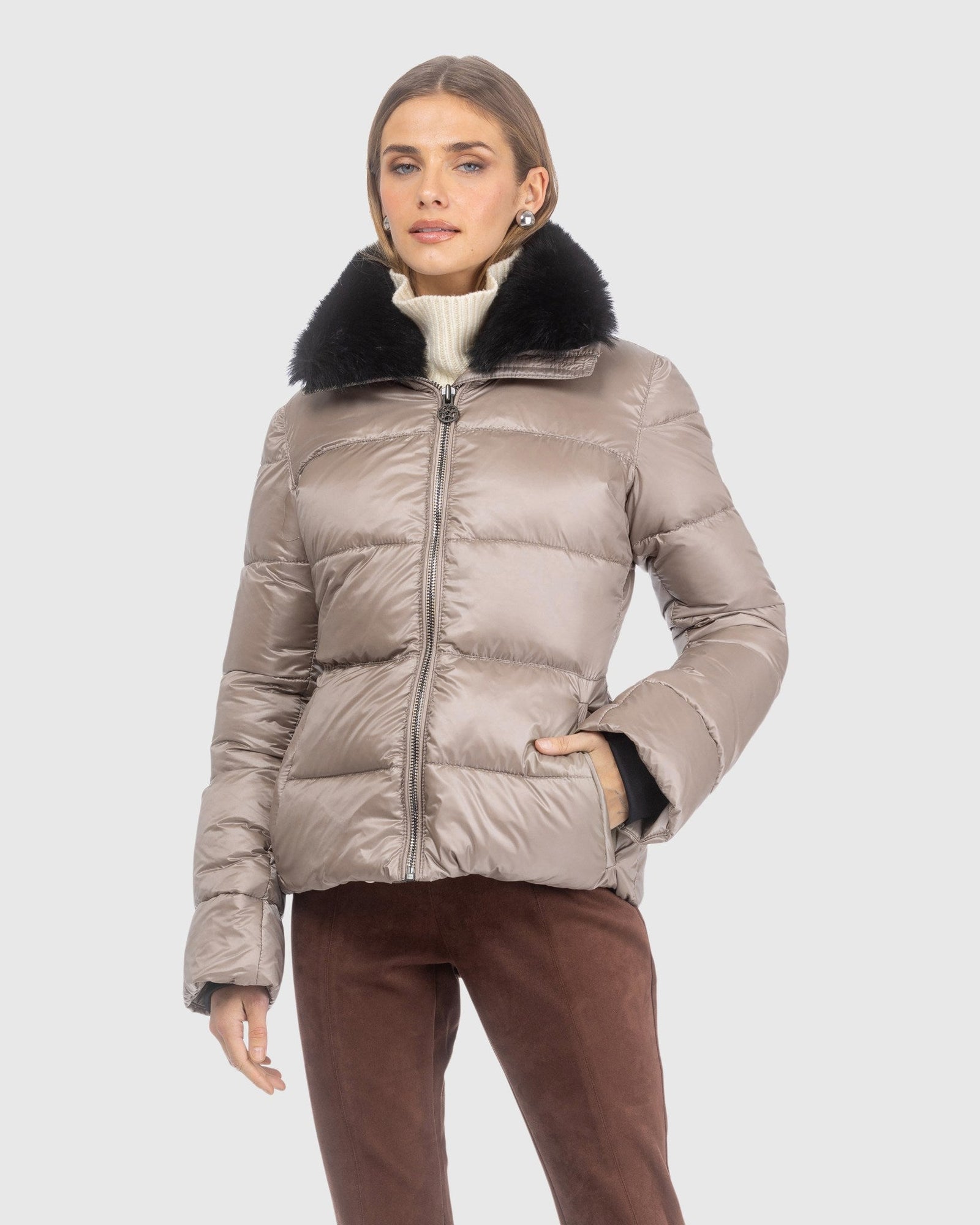 Après-Ski Jacket With Detachable Toscana Lamb Collar | Stone/Black