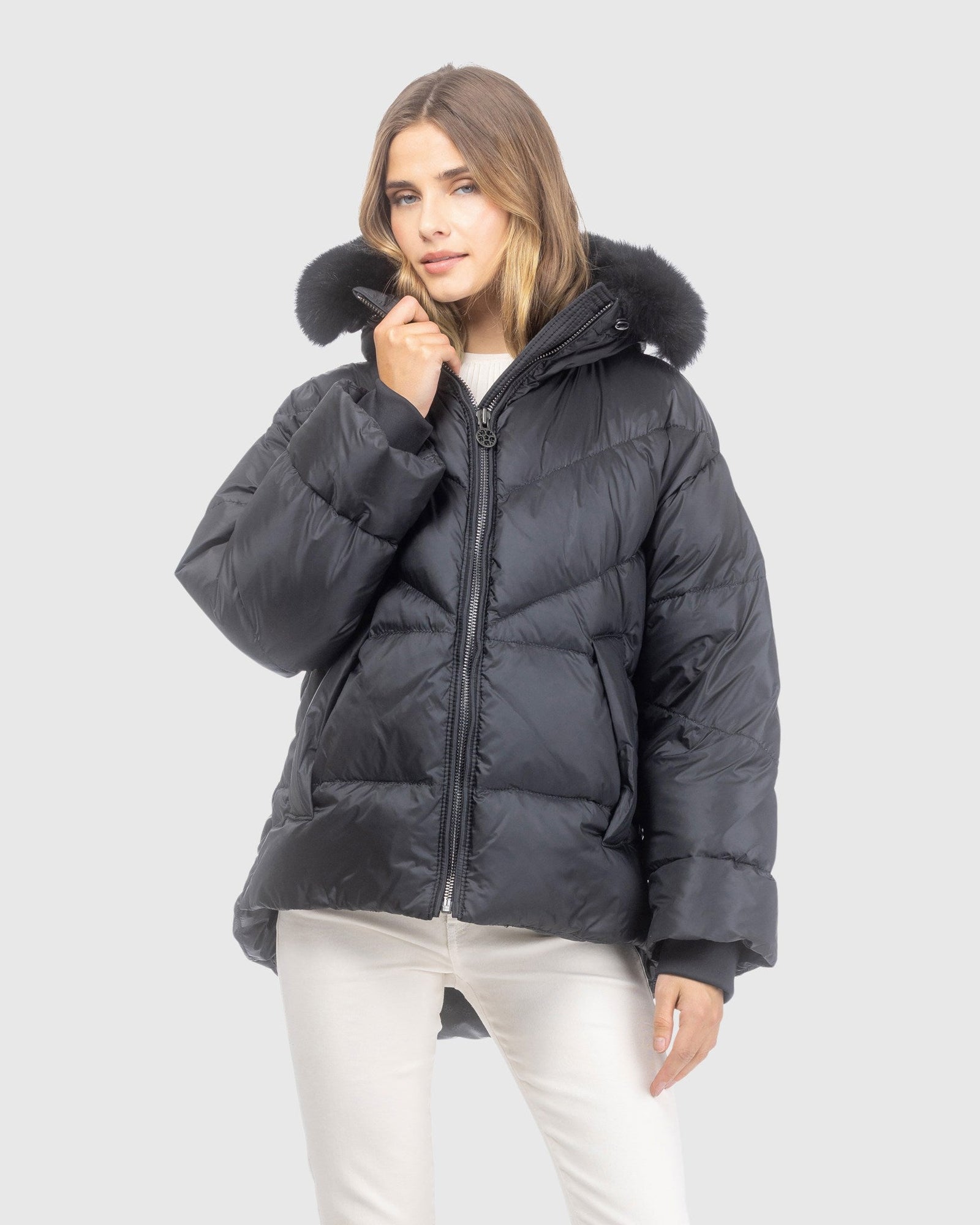Après-Ski Jacket With Detachable Toscana Lamb Hood Trim | Black/Black (V12)