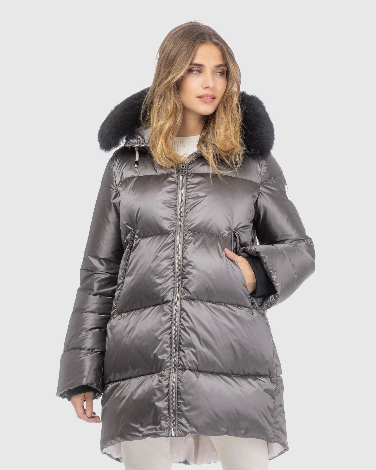 Après-Ski Jacket With Detachable Toscana Lamb Hood Trim | Greige/Black (V8)