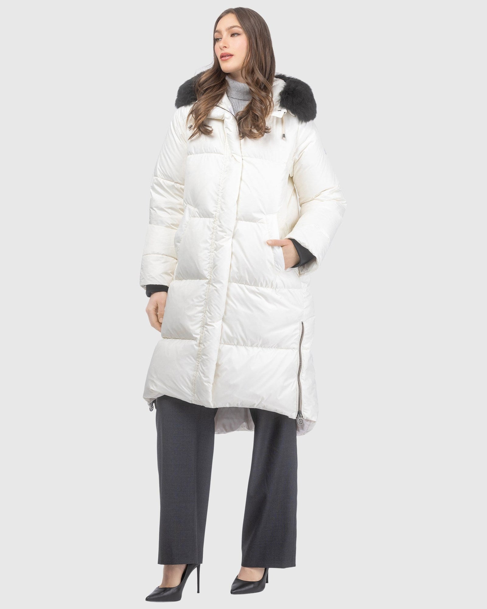 Après-Ski Jacket With Detachable Toscana Lamb Hood Trim | Ivory/Black (V6)