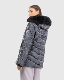 Après-Ski Jacket With Detachable Toscana Lamb Hood Trim | Gray Camo/Black (V4)