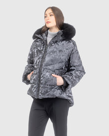 Après-Ski Jacket With Detachable Toscana Lamb Hood Trim | Gray Camo/Black (V8)
