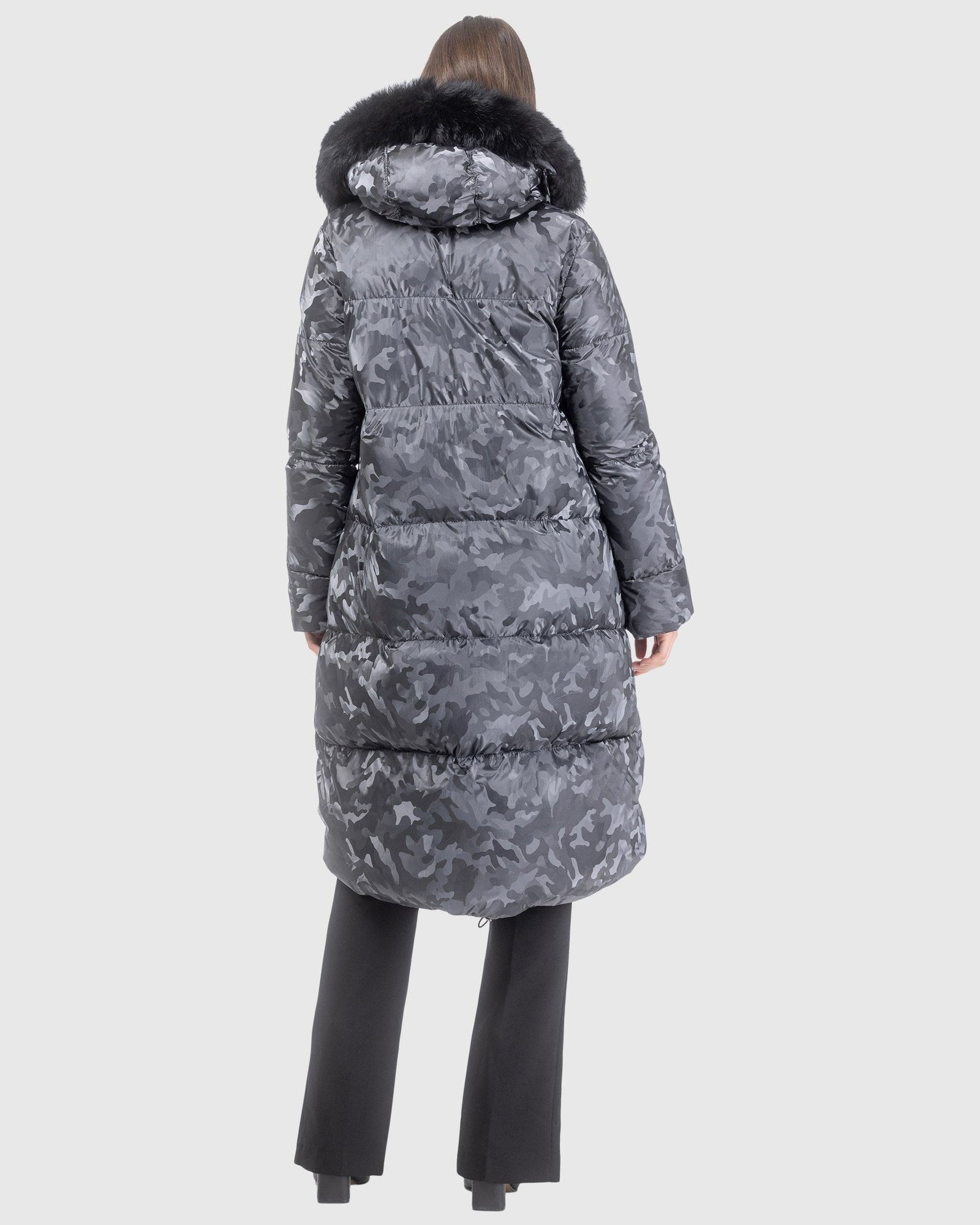 Après-Ski Jacket With Detachable Toscana Lamb Hood Trim | Gray Camo/Black (V7)