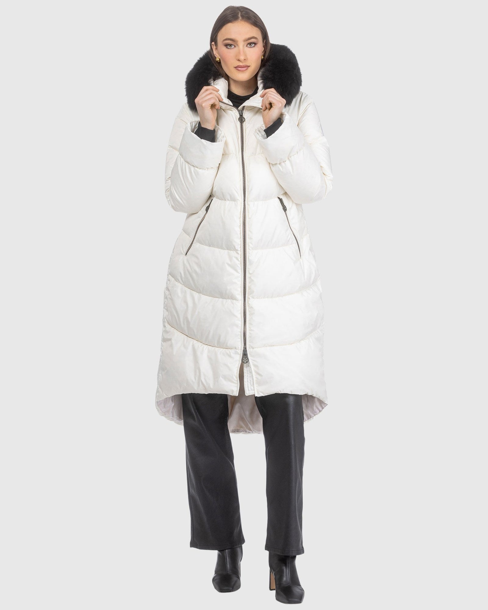 Après-Ski Jacket With Detachable Toscana Lamb Hood Trim | Ivory/Black (V8)