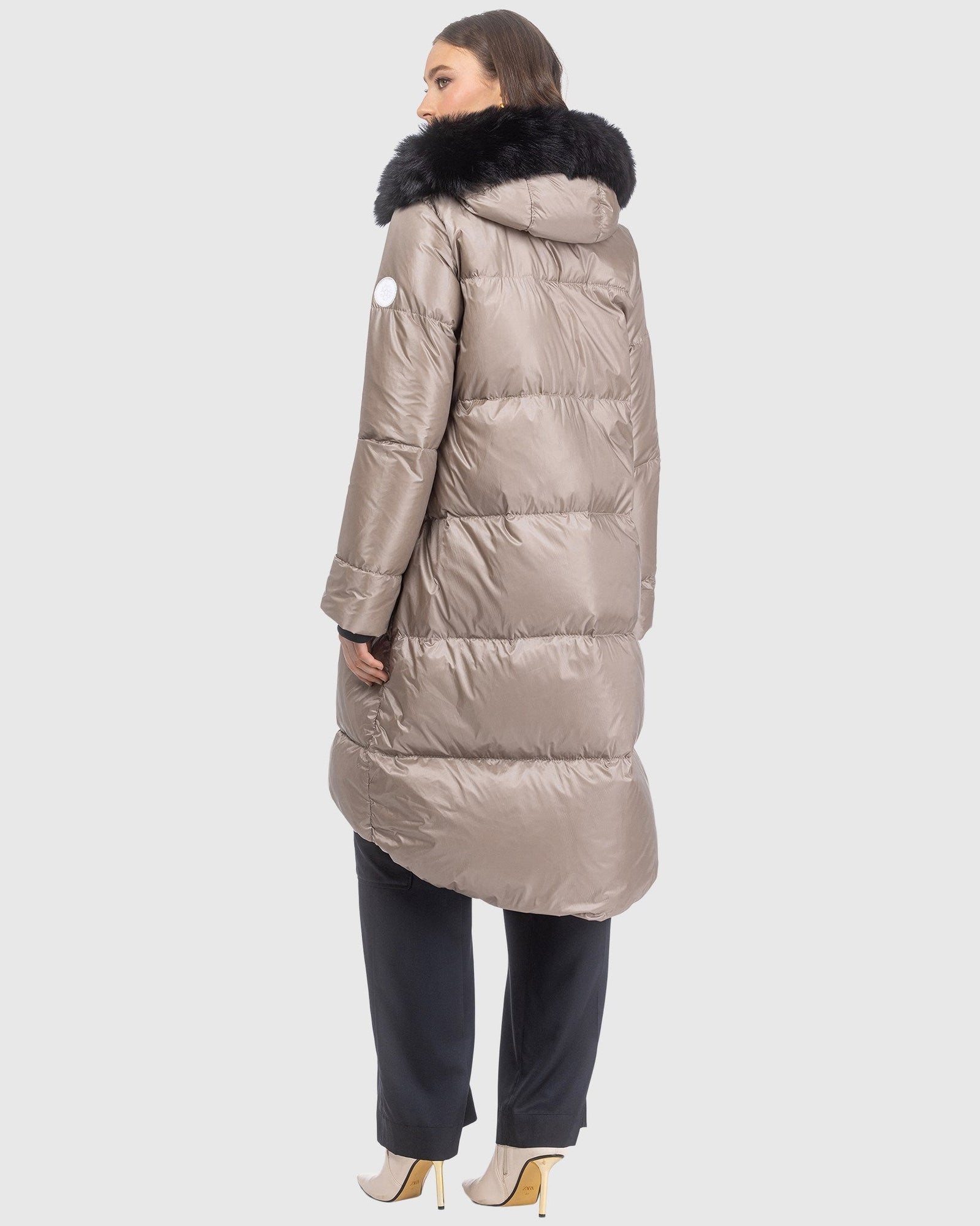 Après-Ski Jacket With Detachable Toscana Lamb Hood Trim | Stone/Black (V5)