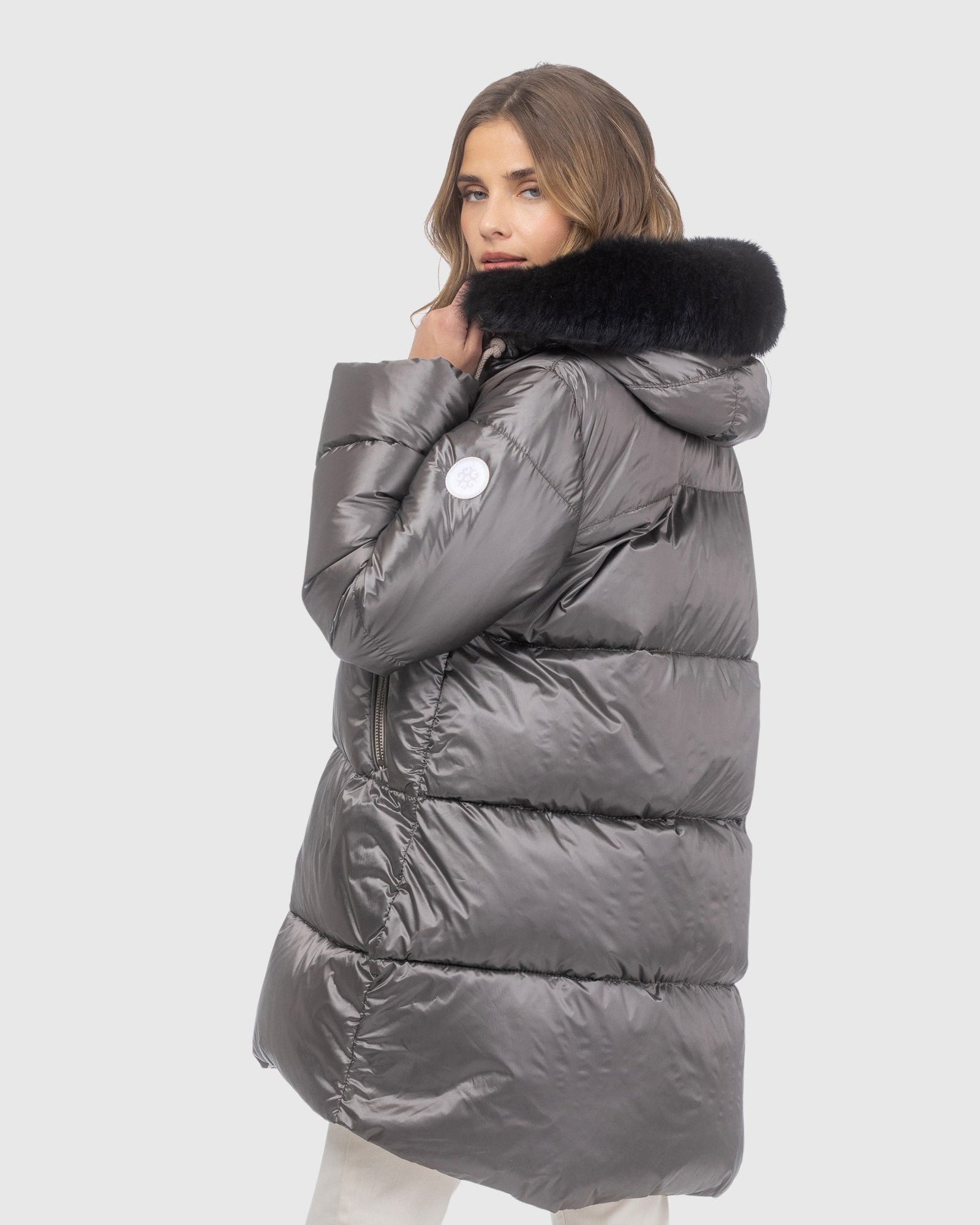 Après-Ski Jacket With Detachable Toscana Lamb Hood Trim | Greige/Black (V8)