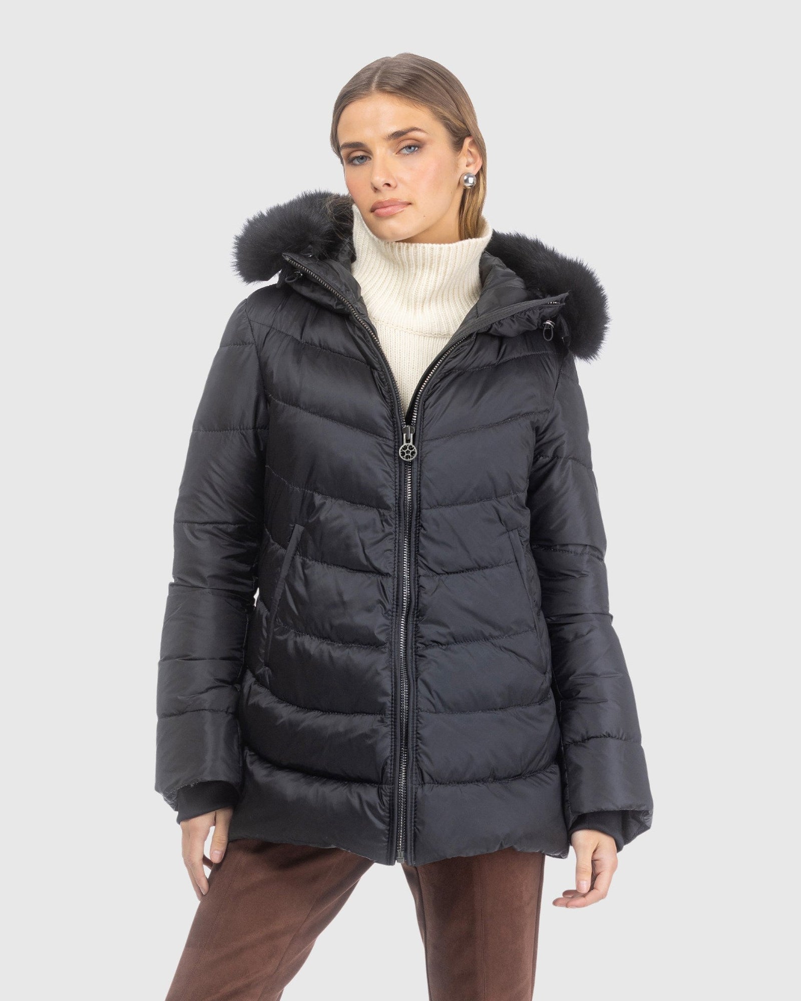 Après-Ski Jacket With Detachable Toscana Lamb Hood Trim | Black/Black (V7)