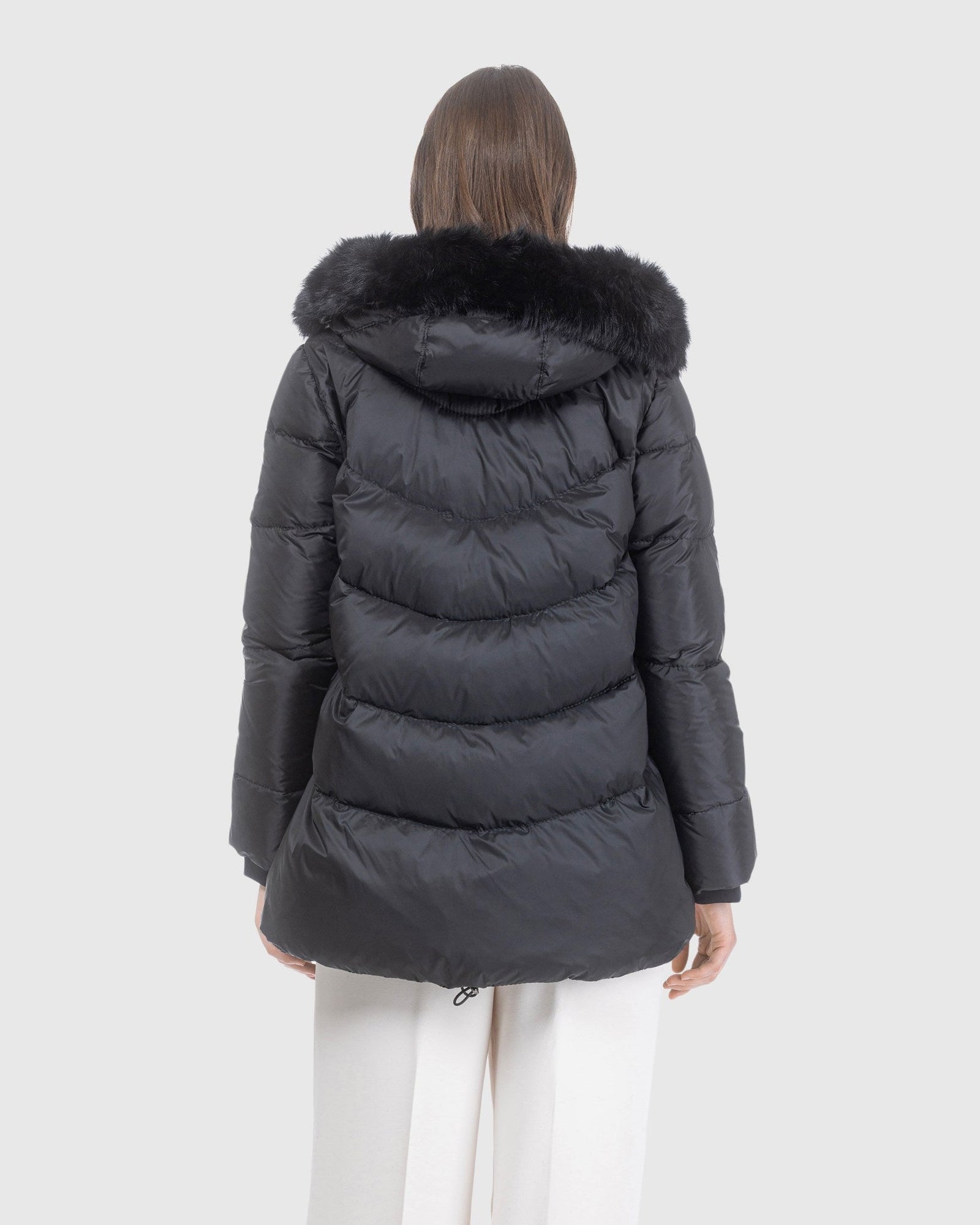 Après-Ski Jacket With Detachable Toscana Lamb Hood Trim | Black/Black (V10)