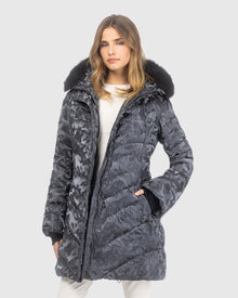 Après-Ski Jacket With Detachable Toscana Lamb Hood Trim | Gray Camo/Black (V2)