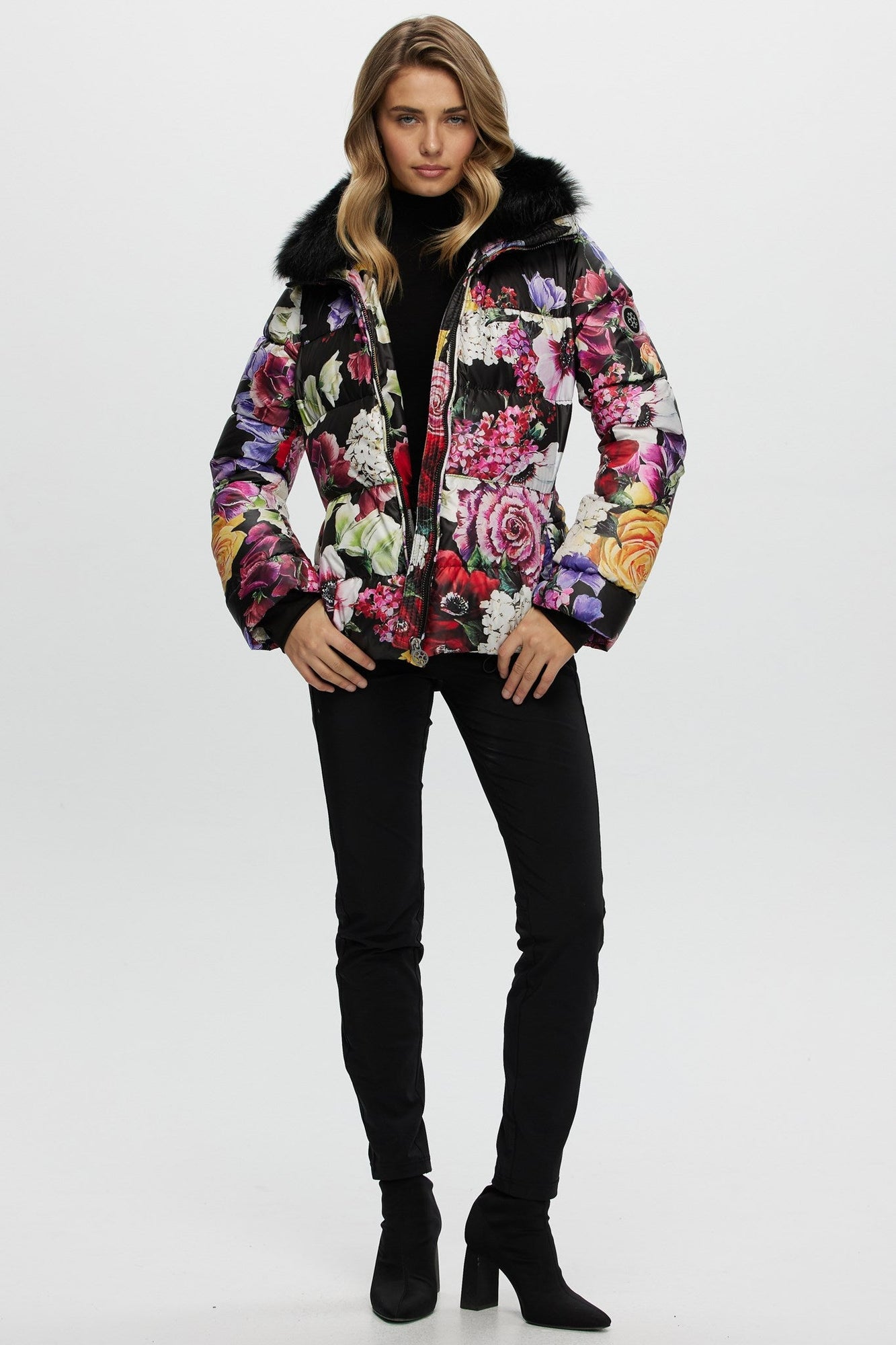 Après-Ski Jacket With Detachable Toscana Shearling Lamb Collar | Women | Black Floral x Black