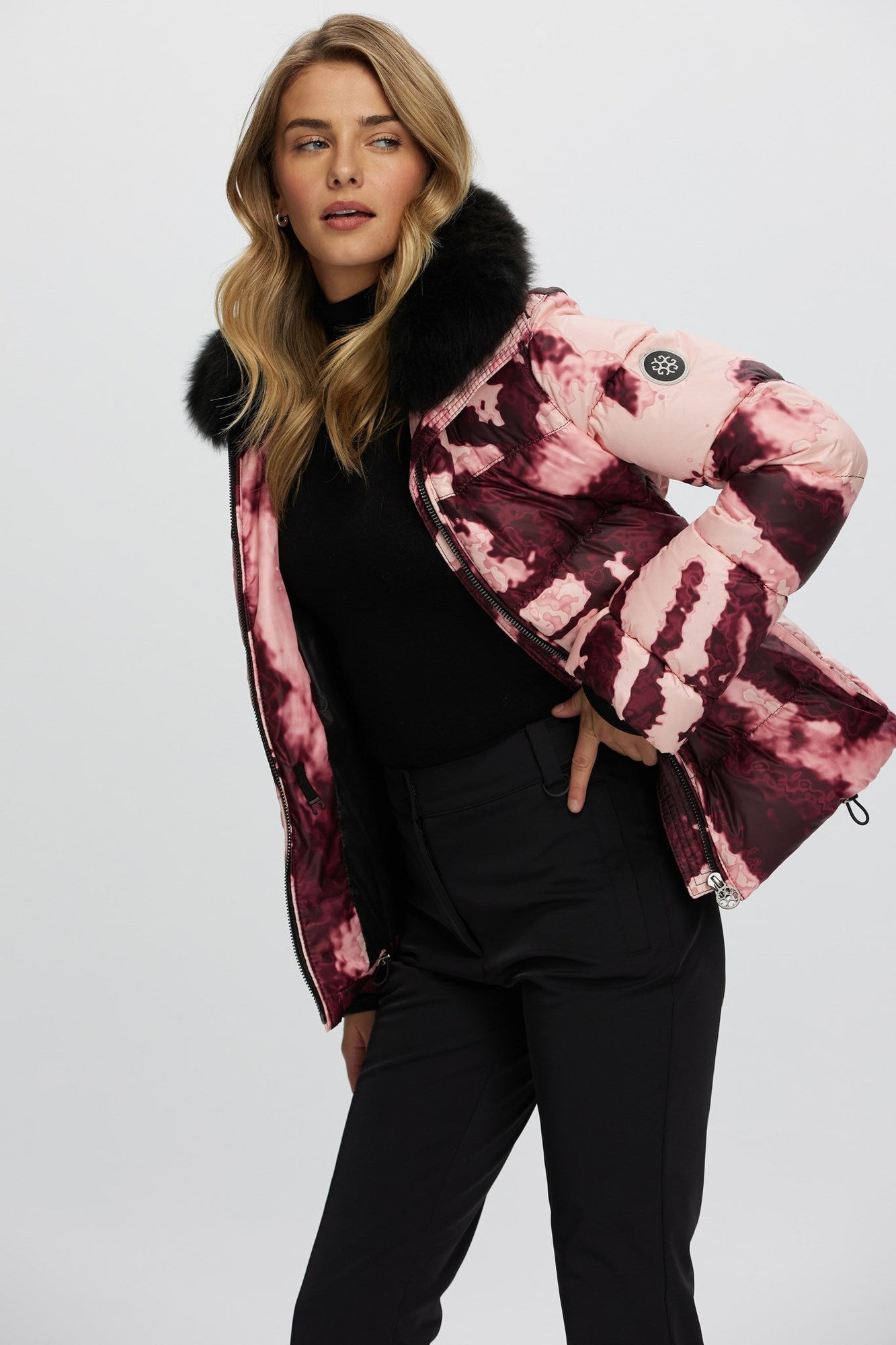 Après-Ski Jacket With Detachable Toscana Shearling Lamb Collar | Women | Burgundy Abstract x Black