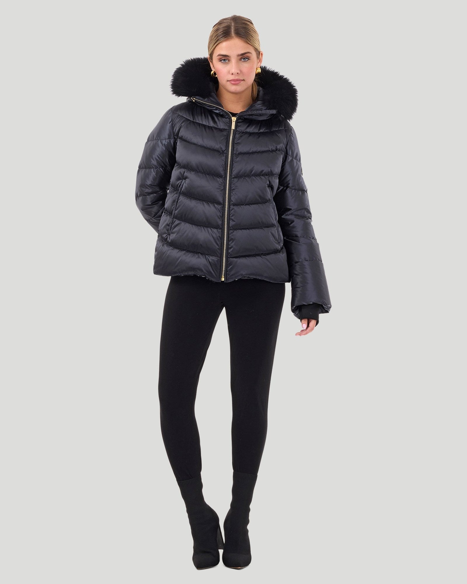 Après-Ski Jacket With Detachable Toscana Shearling Lamb Hood Trim | Women | Black x Black (V5)