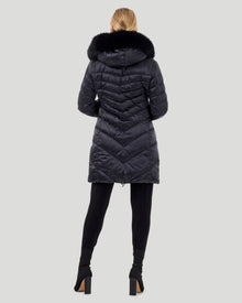 Après-Ski Jacket With Detachable Toscana Shearling Lamb Hood Trim | Women | Black x Black (V6)