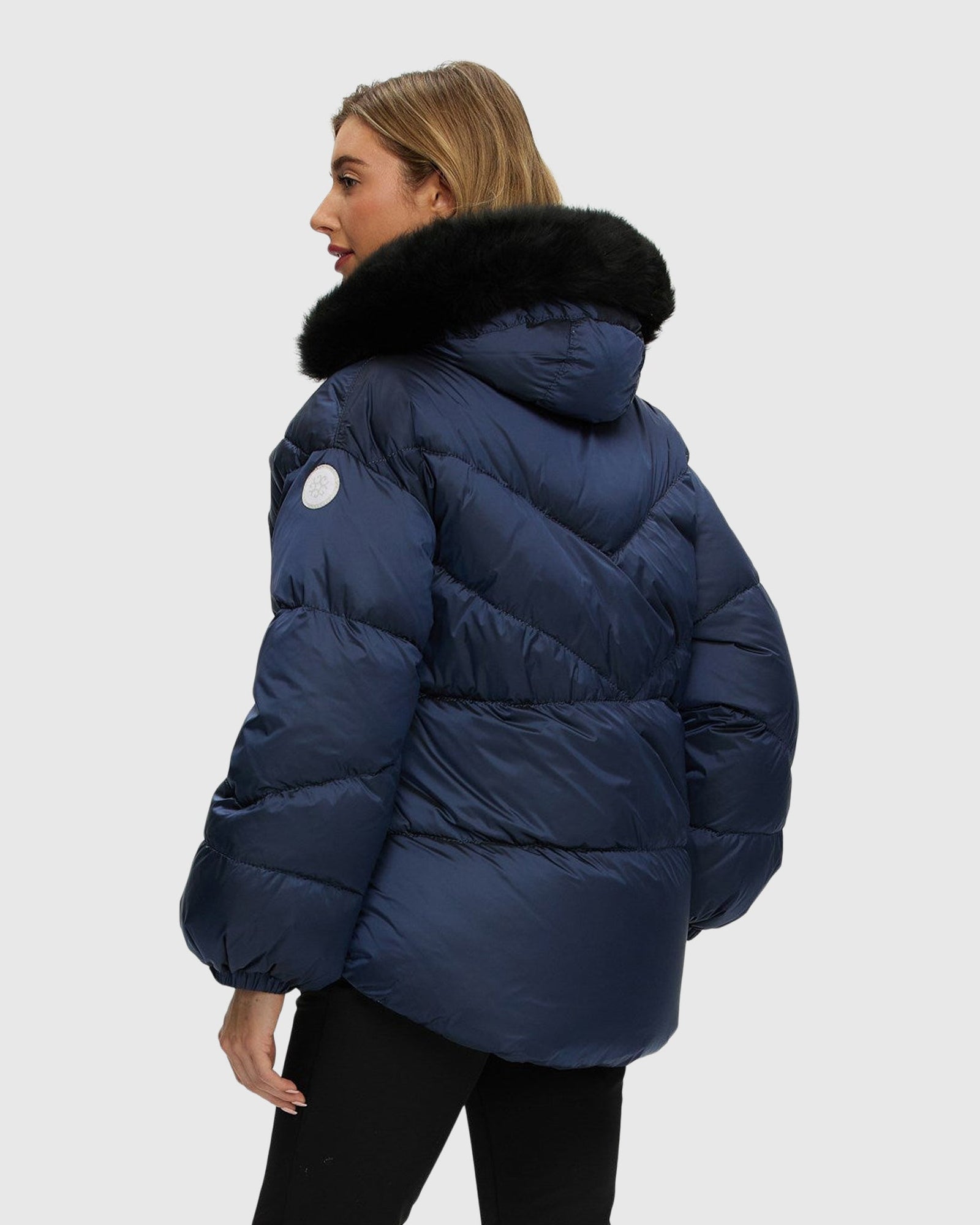 Après-Ski Jacket With Detachable Toscana Shearling Lamb Hood Trim | Ocean Blue/Black (V2)