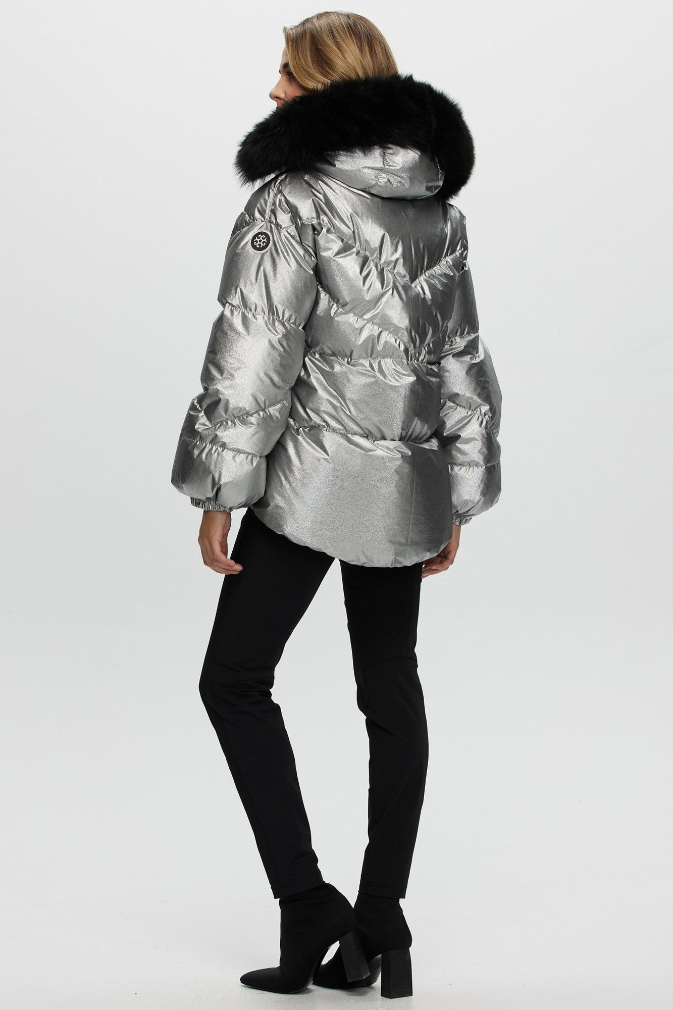 Après-Ski Jacket With Detachable Toscana Shearling Lamb Hood Trim | Women | Silver x Black