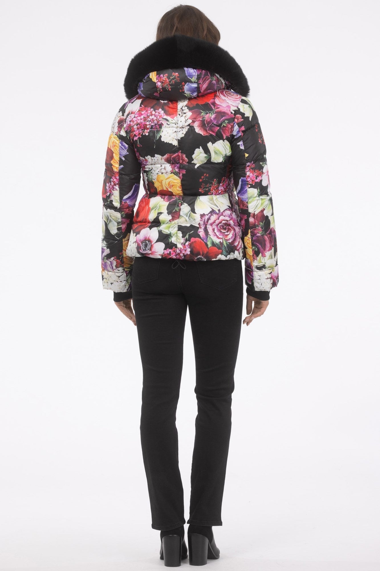 Après-Ski Jacket With Detachable Toscana Shearling Lamb Hood Trim | Women | Black Floral x Black