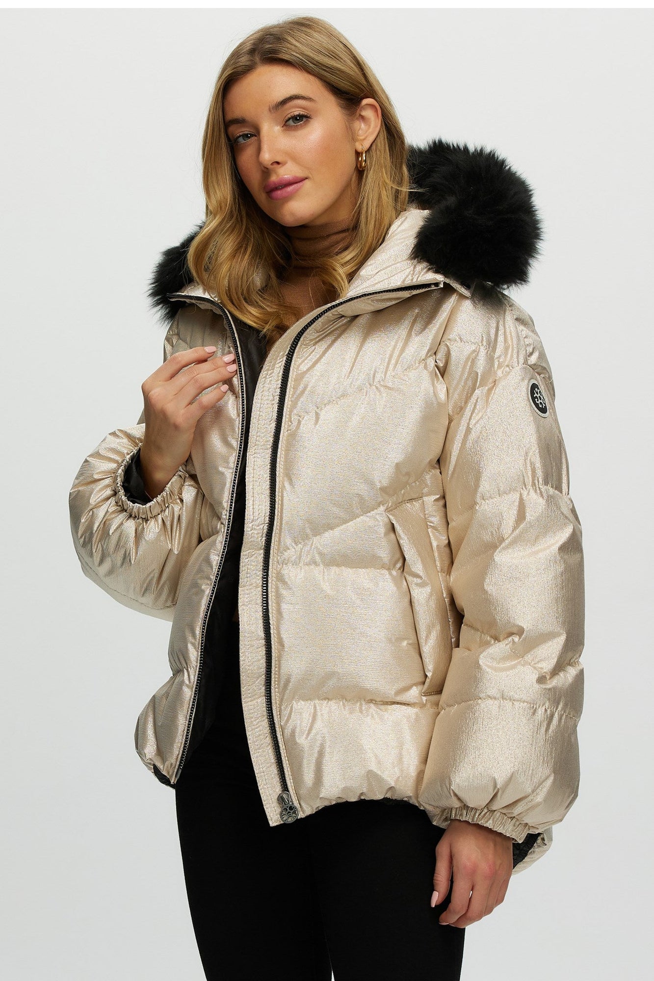 Après-Ski Jacket With Detachable Toscana Shearling Lamb Hood Trim | Women | Gold x Black