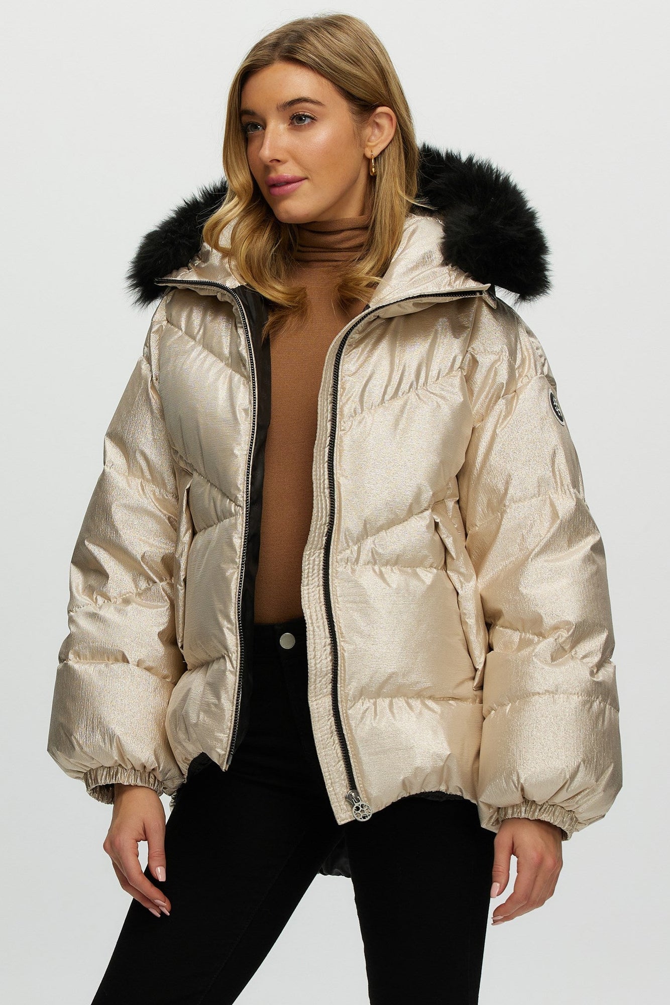 Après-Ski Jacket With Detachable Toscana Shearling Lamb Hood Trim | Women | Gold x Black