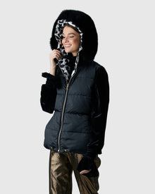 Après-Ski Reversible Vest With Detachable Toscana Lamb Hood Trim | Snow Lprd/Black