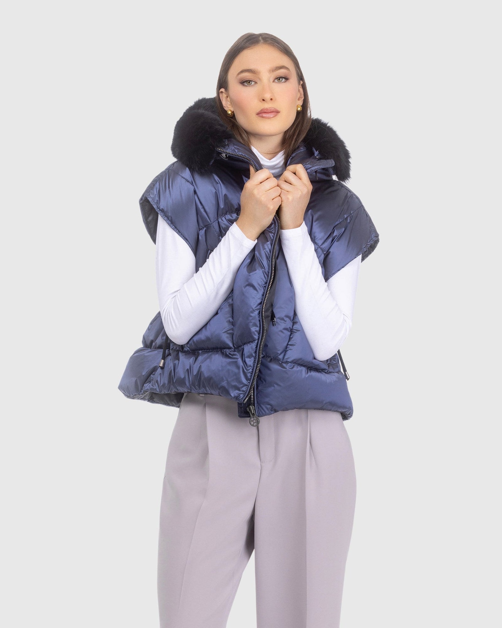 Après-Ski Vest With Detachable Toscana Lamb Hood Trim | Ocean Blue/Black (V1)