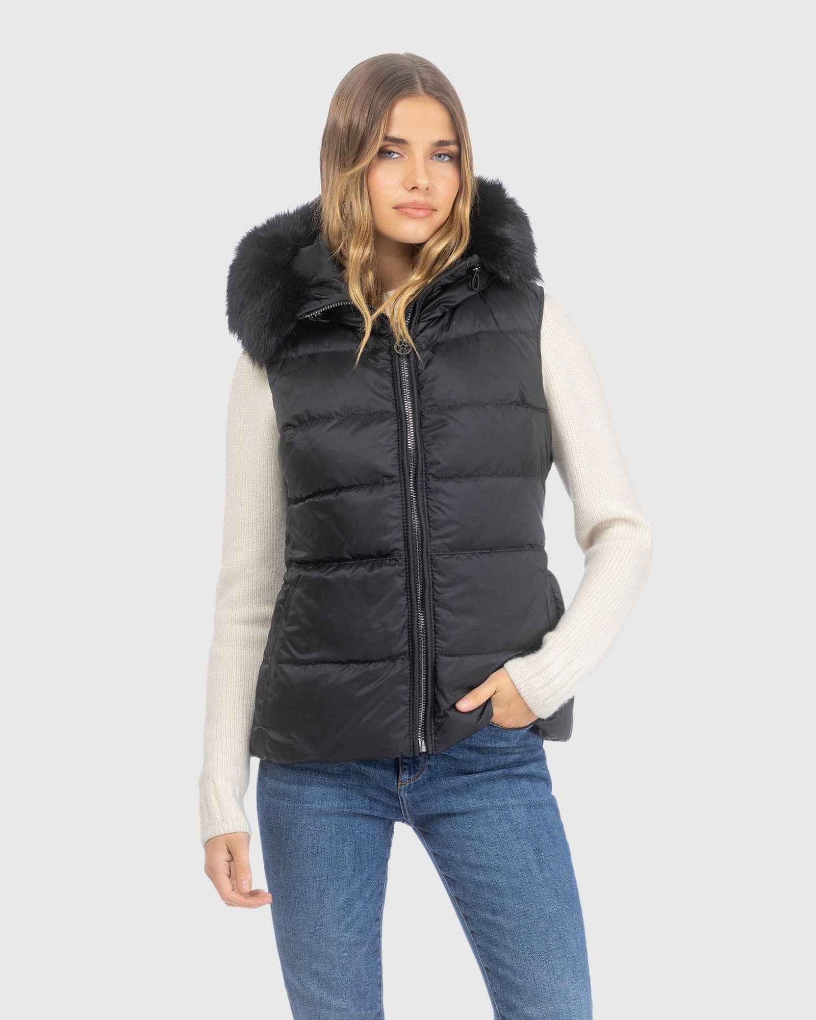 Après-Ski Vest With Detachable Toscana Lamb Hood Trim | Black/Black