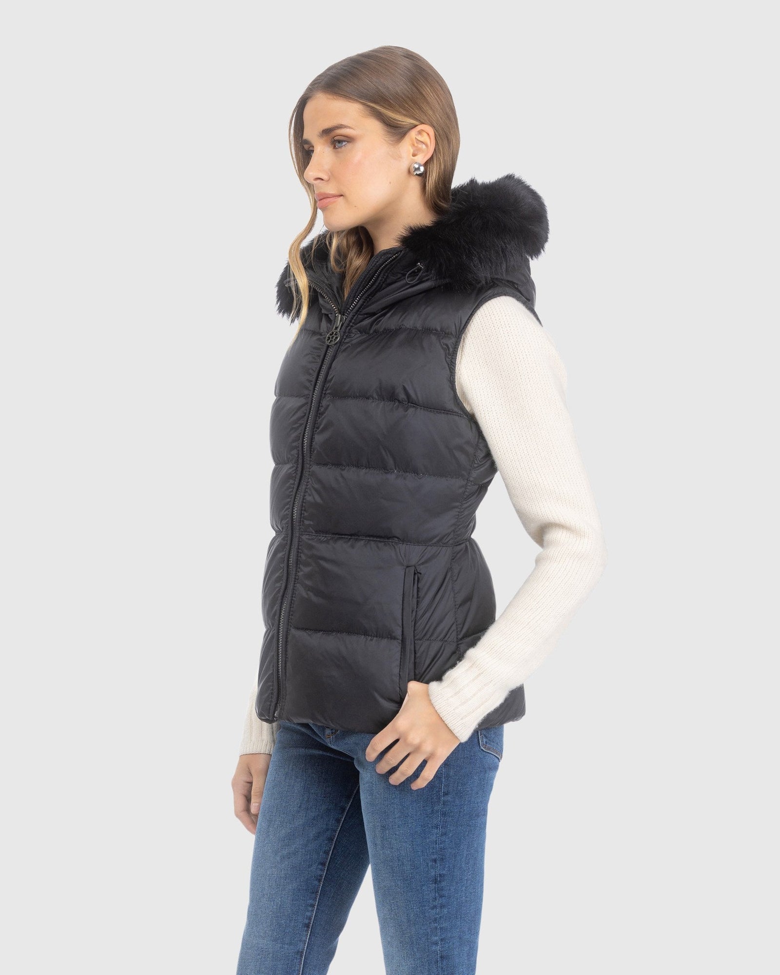 Après-Ski Vest With Detachable Toscana Lamb Hood Trim | Black/Black