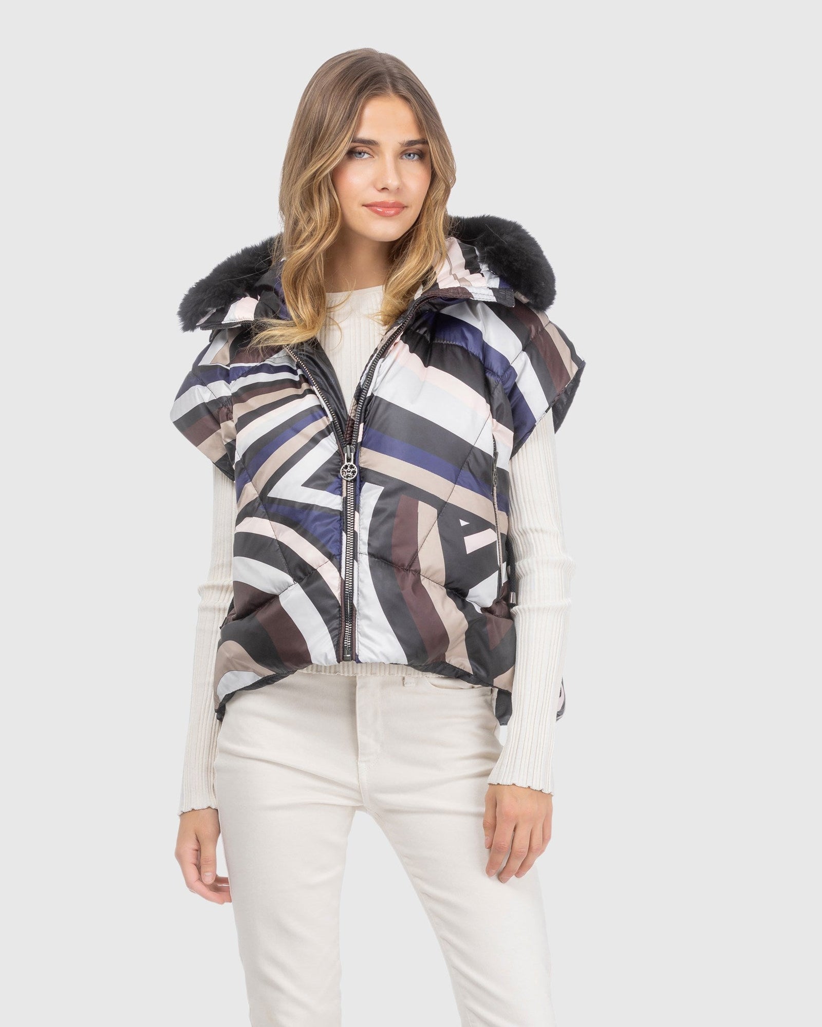 Après-Ski Vest With Detachable Toscana Lamb Hood Trim | Navy/Brown Swirl/Black