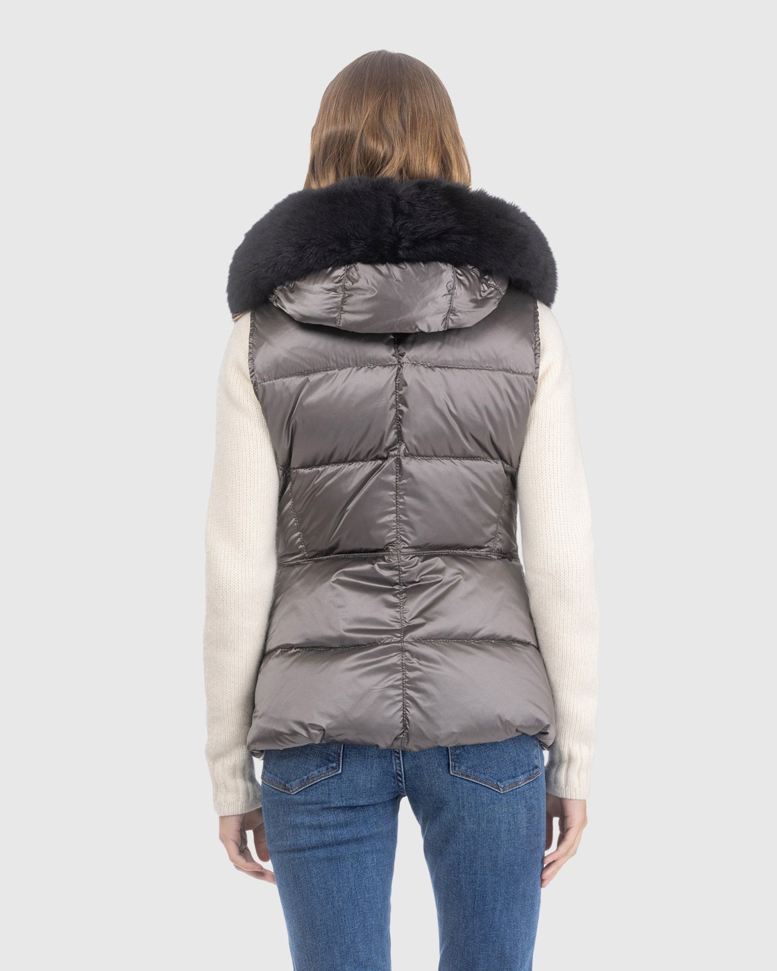 Après-Ski Vest With Detachable Toscana Lamb Hood Trim | Greige/Black