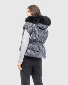 Après-Ski Vest With Detachable Toscana Lamb Hood Trim | Gray Camo/Black