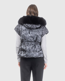 Après-Ski Vest With Detachable Toscana Lamb Hood Trim | Gray Camo/Black