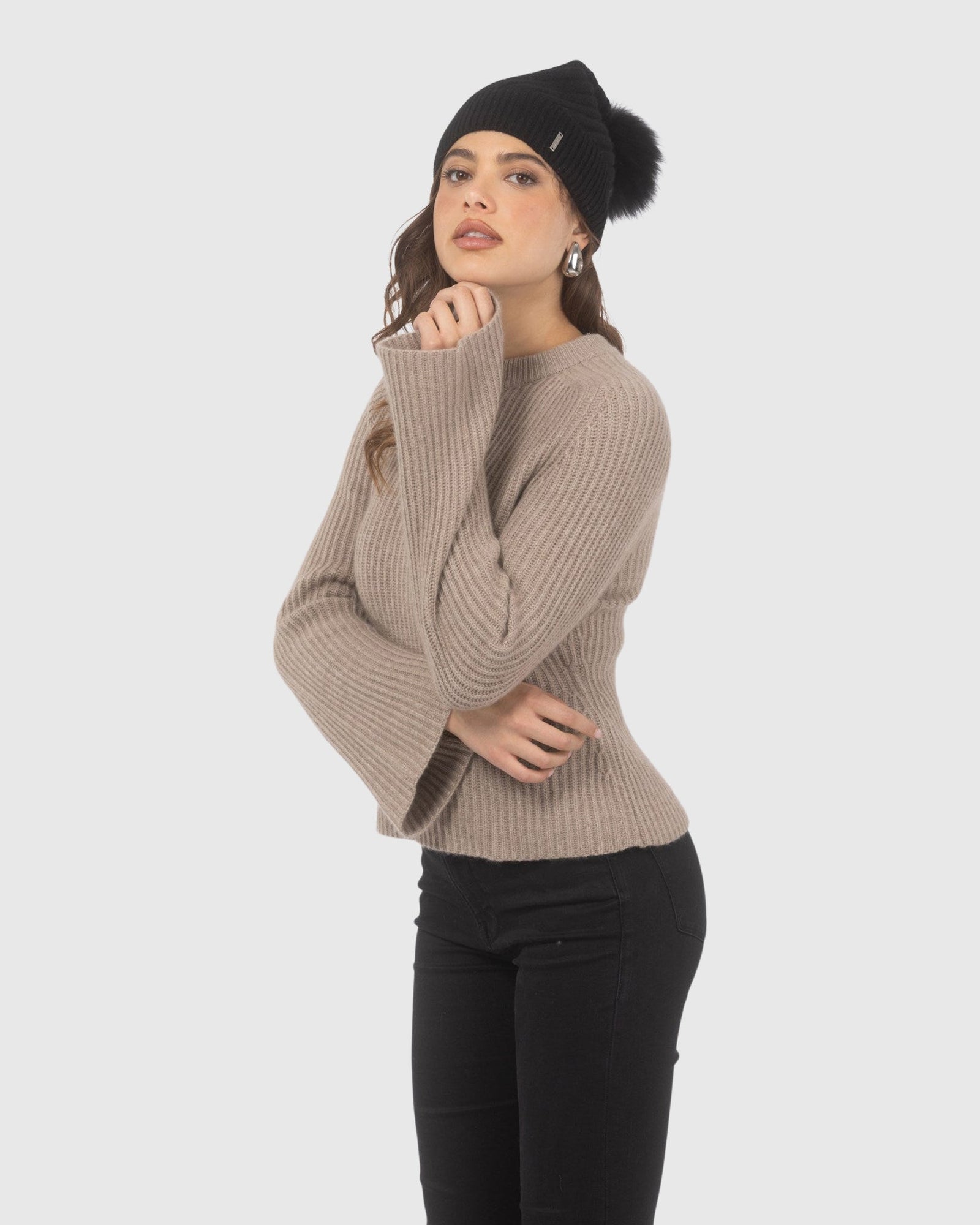 Cable Knit Select Cashmere Hat With Select Lamb Pom | Black/Black