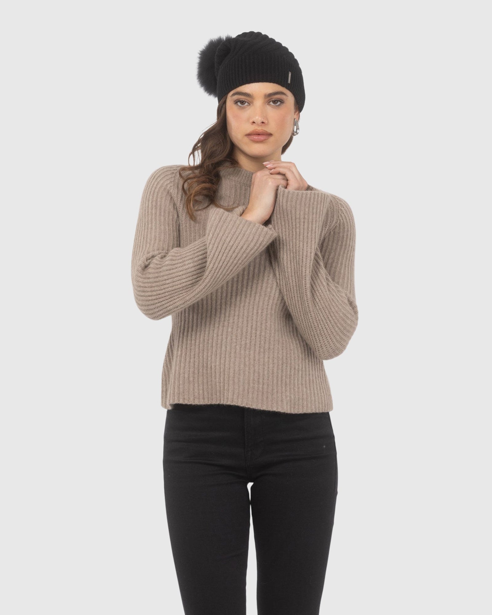 Cable Knit Select Cashmere Hat With Select Lamb Pom | Black/Black
