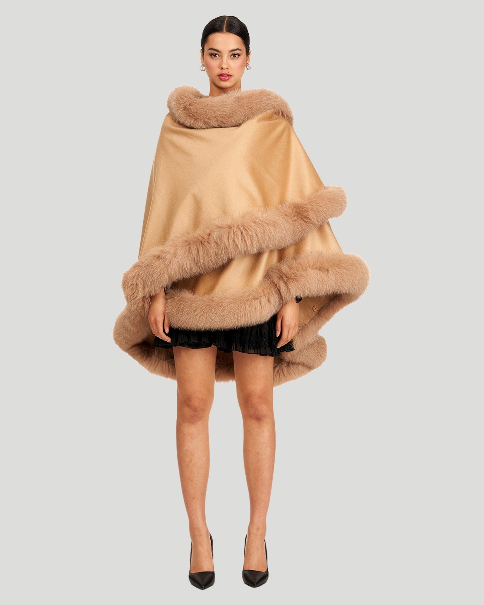 Cashmere Cape with Fox Trim | Light Camel