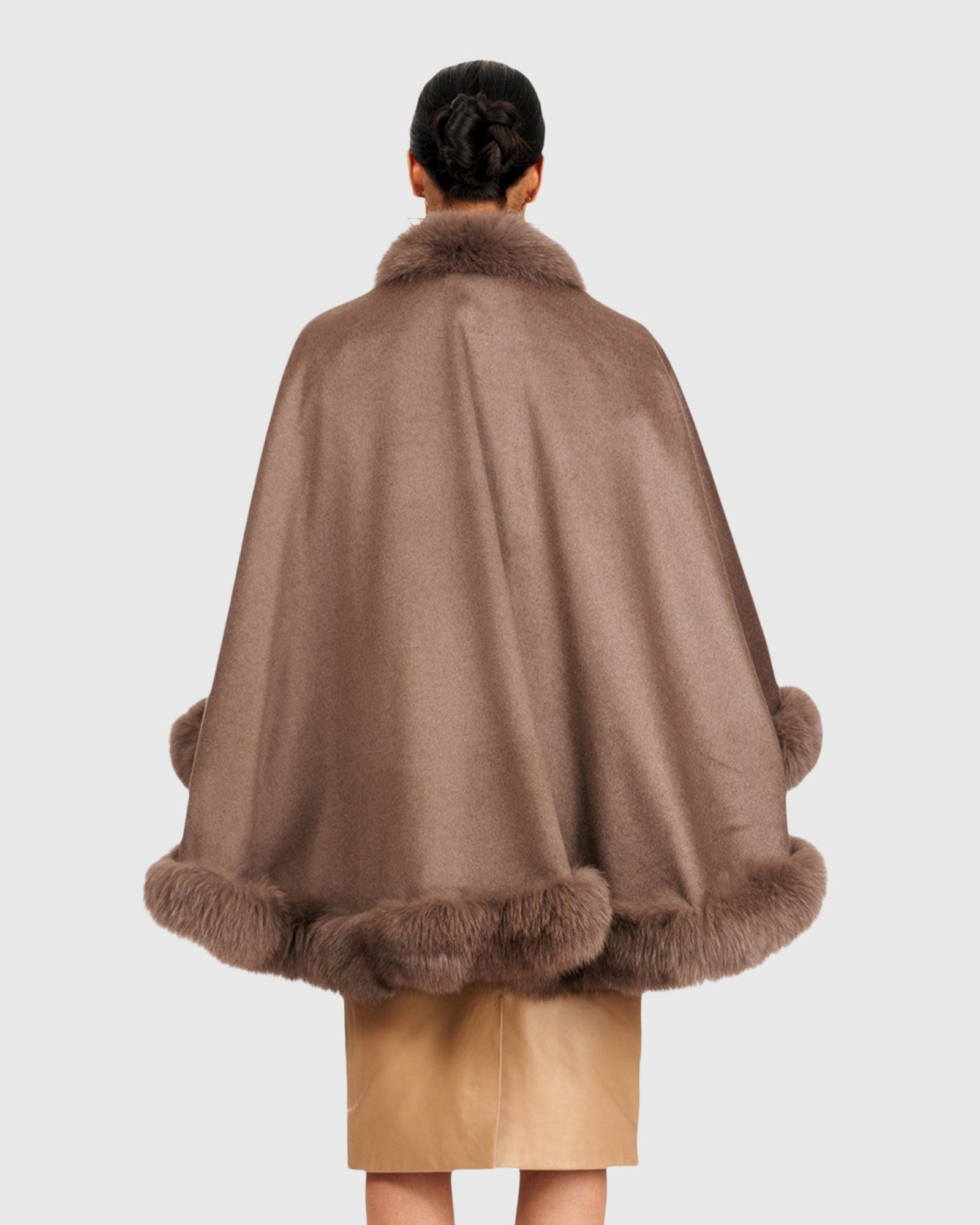 Cashmere Cape with Fox Trim | Khaki Taupe