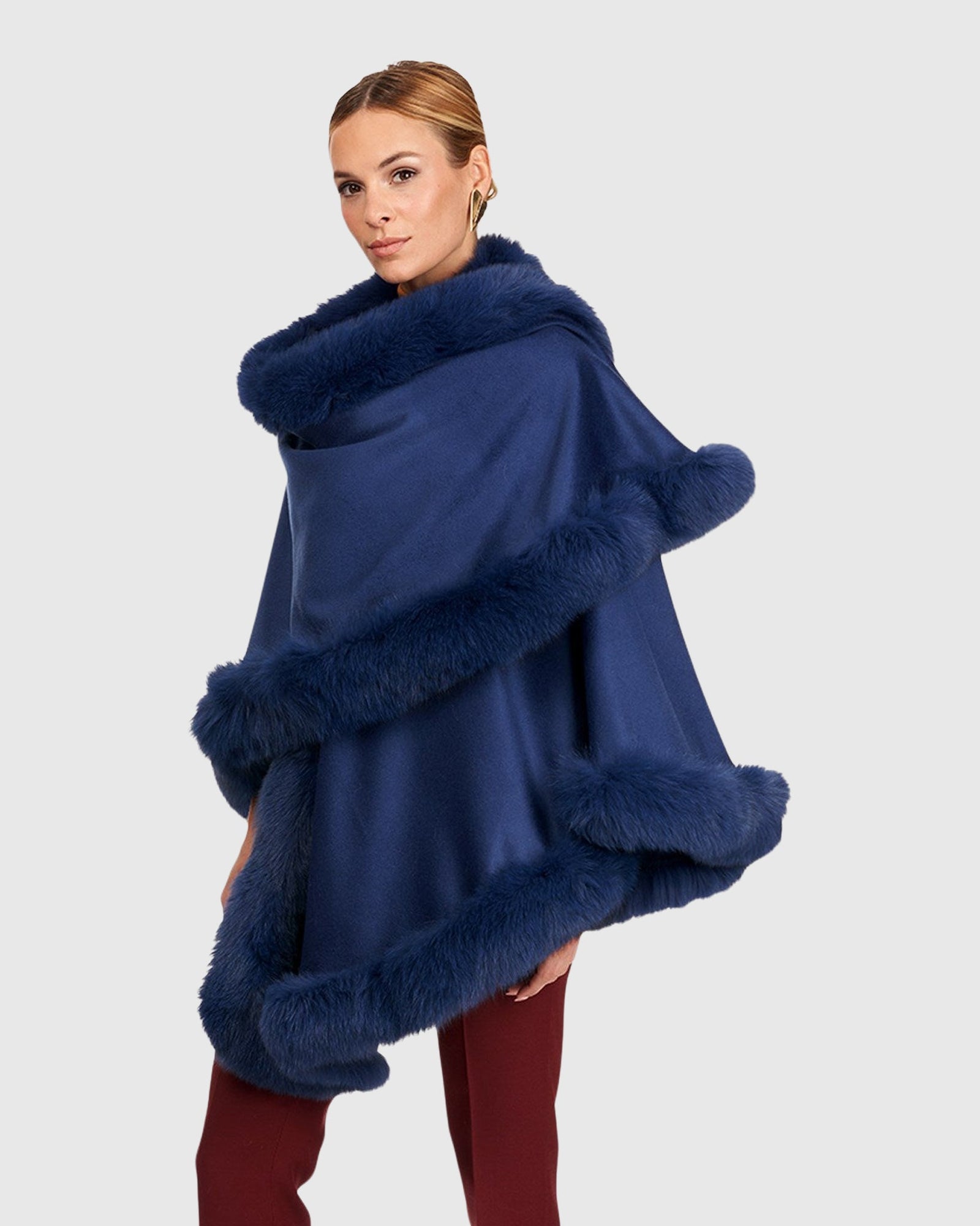 Cashmere Capelet With Fox Trim | Dark Blue