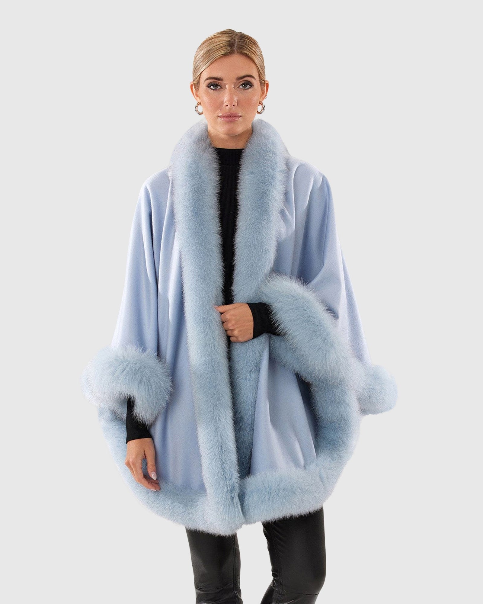 Cashmere Capelet With Fox Trim | Light Blue