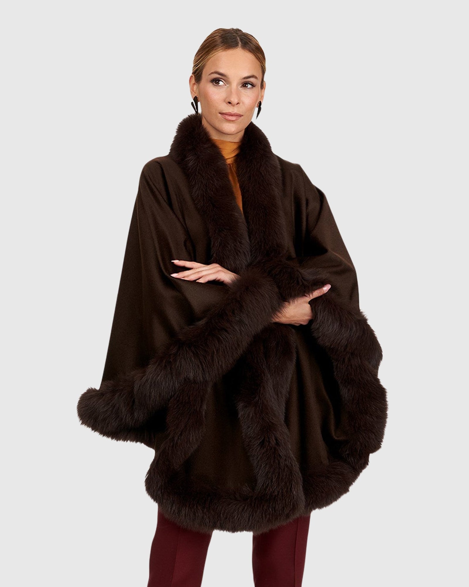 Cashmere Capelet With Fox Trim | Dark Brown