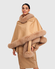 Cashmere Capelet With Fox Trim | Light Camel