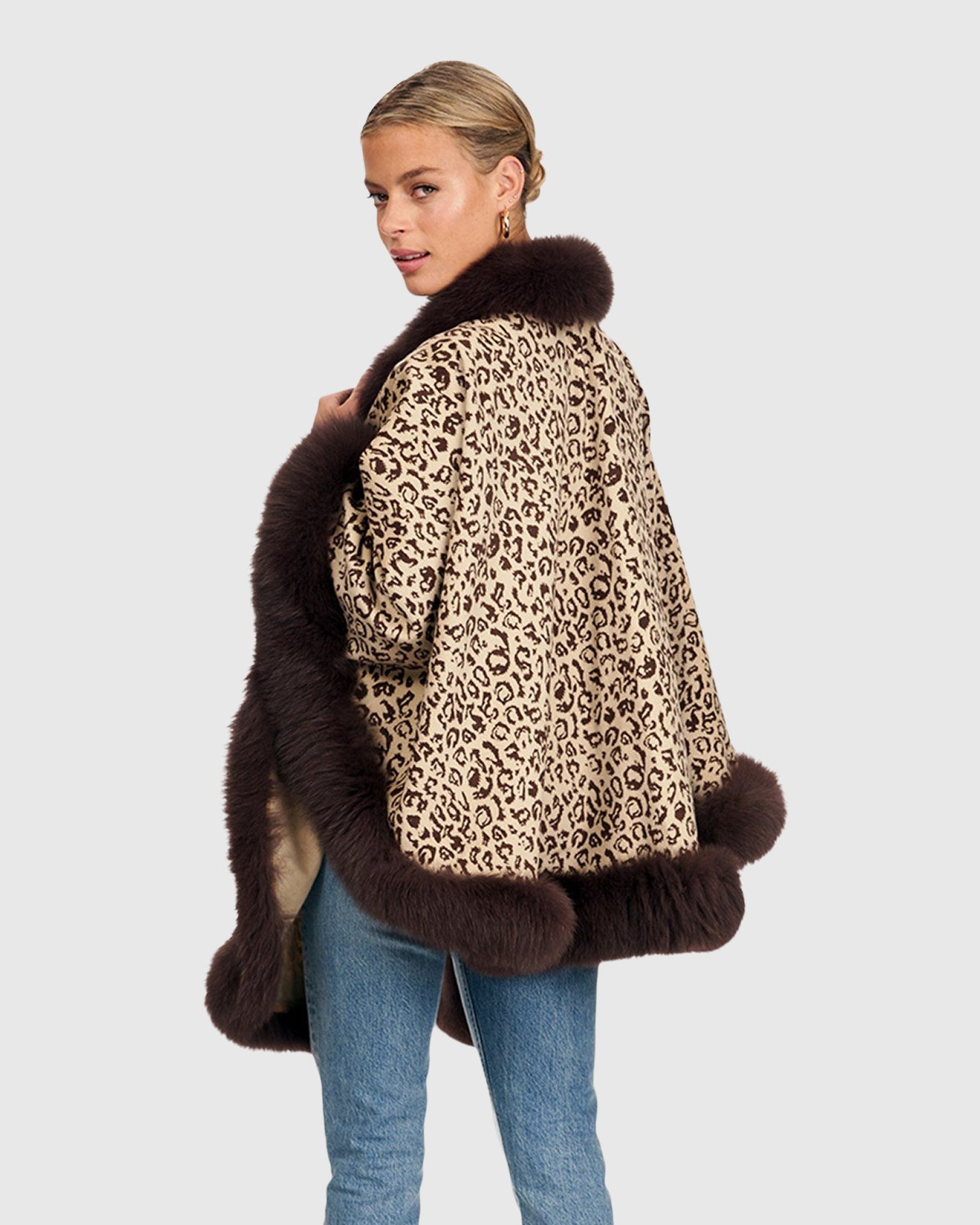 Cashmere Capelet With Fox Trim | Brown Animal Print