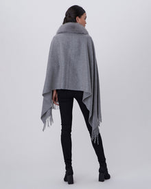 Cashmere Stole With Fox Trim | Women | Light Gray