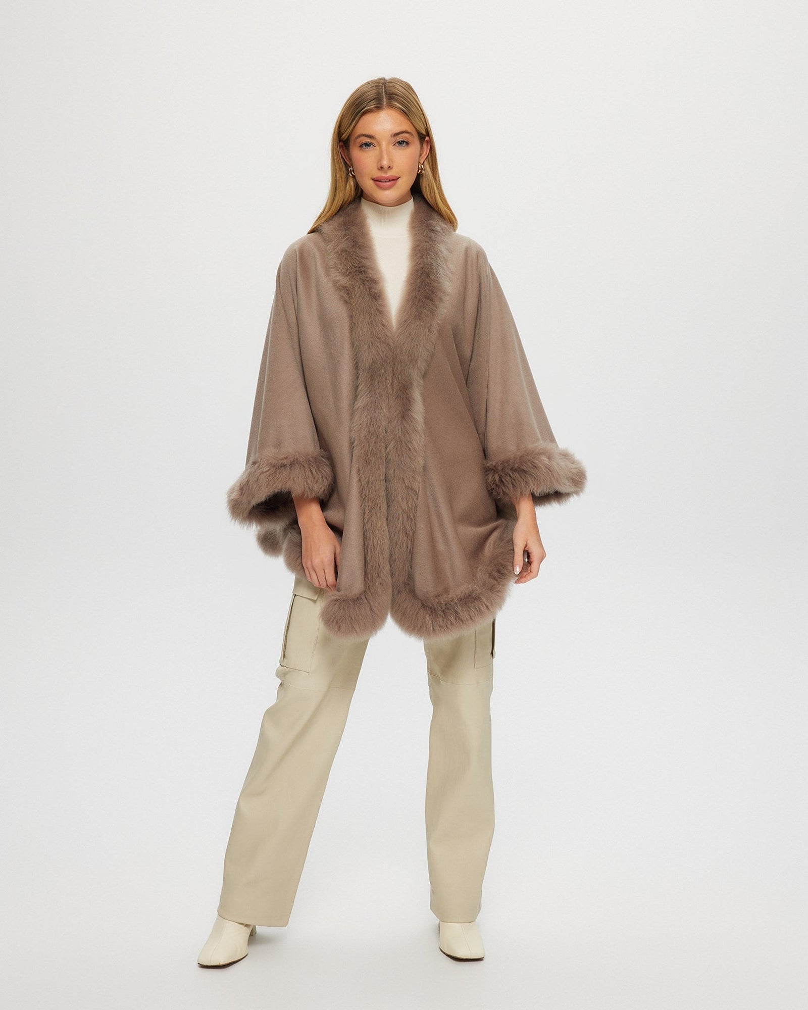 Cashmere & Wool Cape With Toscana Shearling Lamb Trim | Women | Light Sand