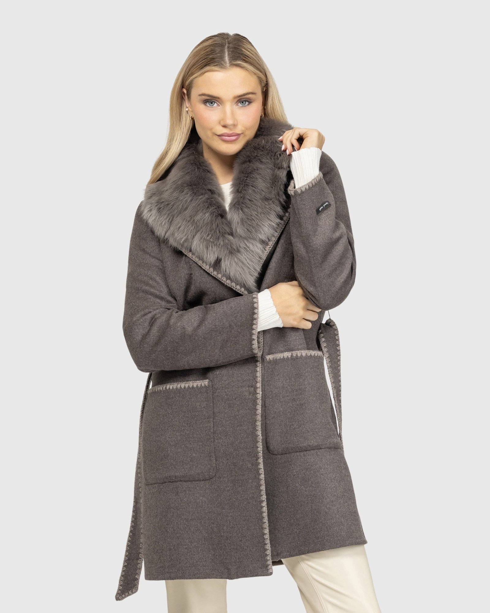 Cashmere & Wool Stroller With Embroidery Details And Detachable Merinillo Shearling Lamb Collar | Brown/Brown