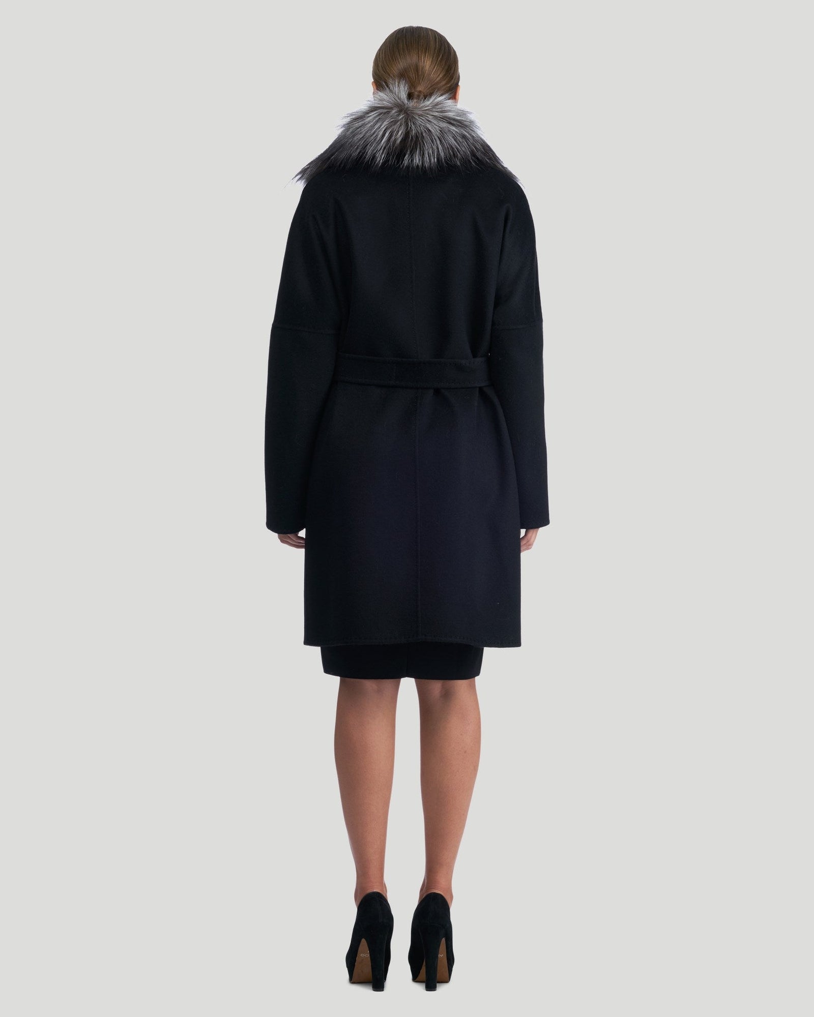 Double Face Cashmere Short Coat With Fo Collar And Belt | Women | Black x Silver