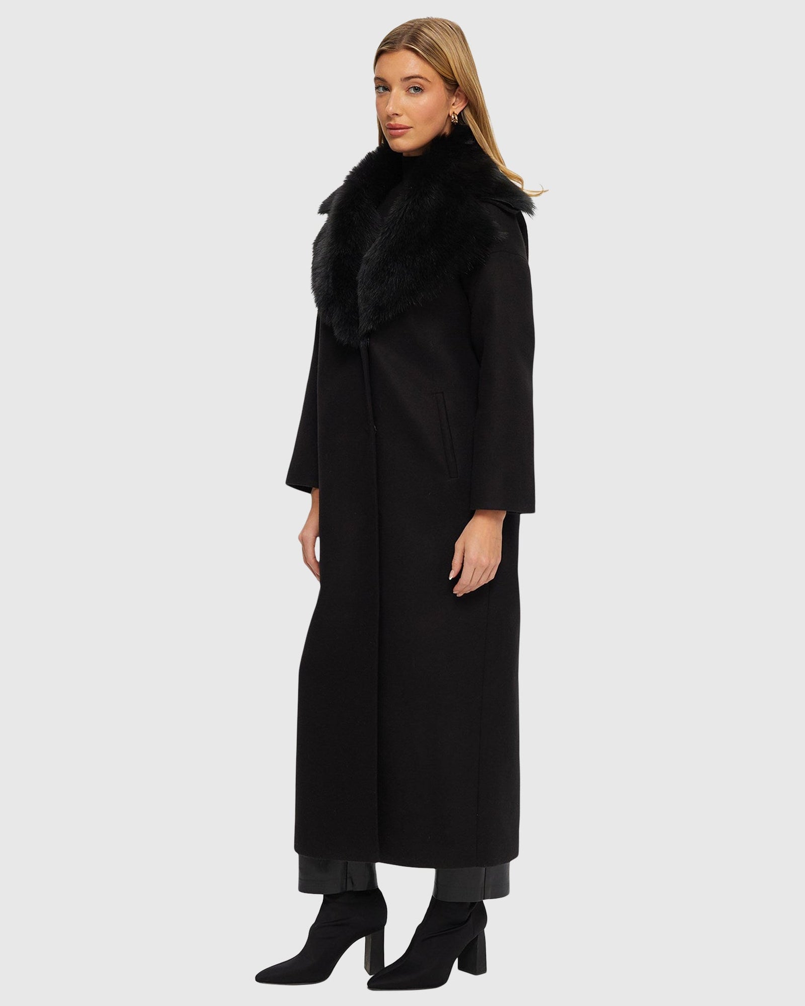 Fabric Coat With Detachable Select Shearling Lamb Collar | Black