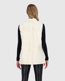 Horizontal Lamb Vest | Beige