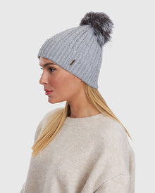 Knit Hat With Silver Fox Pompom | Gray/Silver Fox